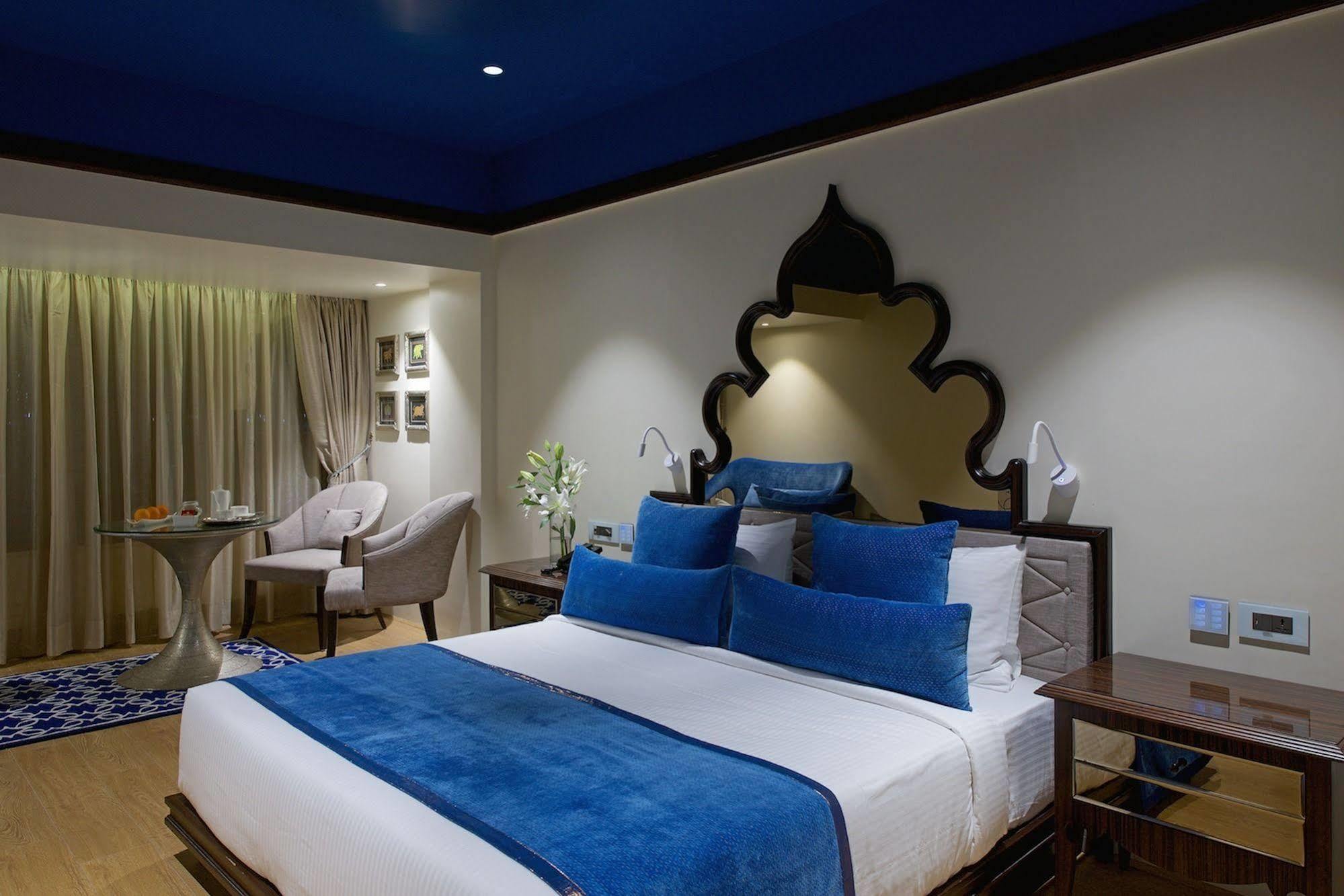 Hotel Lakend Udaipur Exterior photo