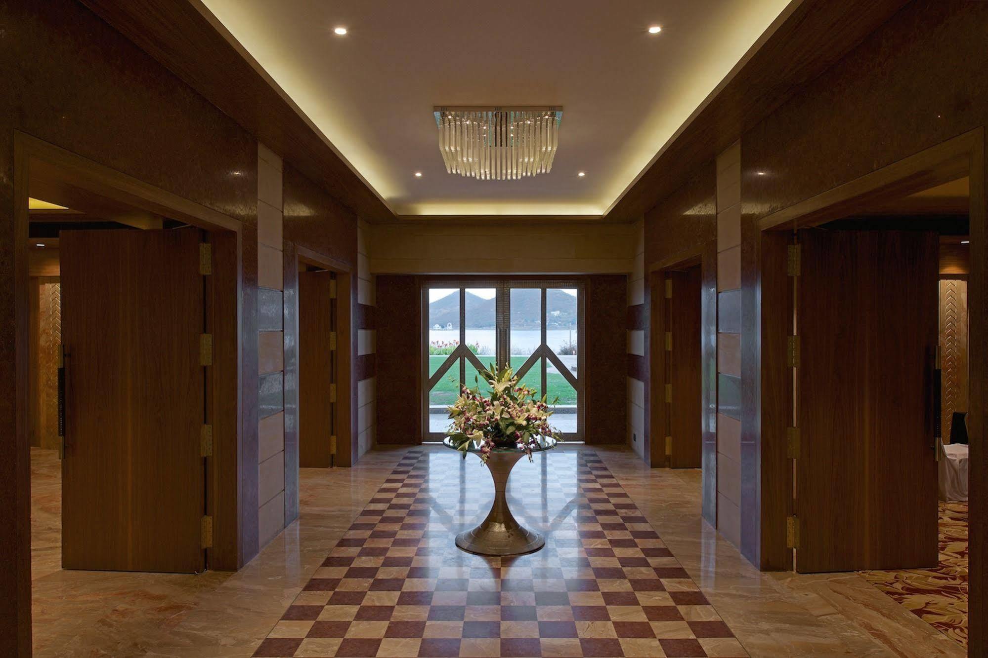 Hotel Lakend Udaipur Exterior photo