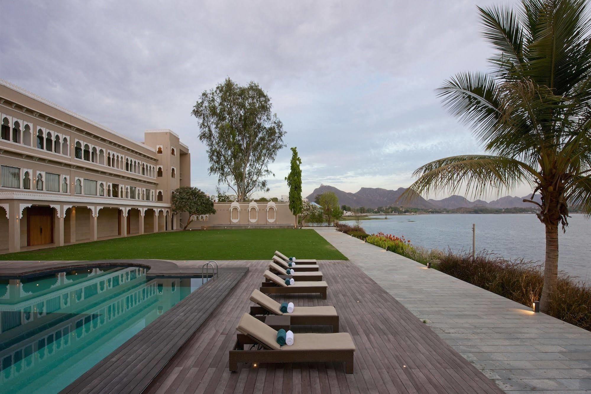 Hotel Lakend Udaipur Exterior photo